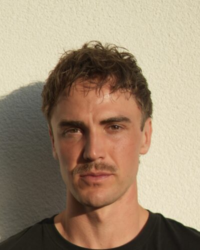 Simon W.