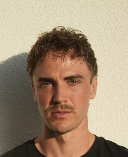 Simon W.